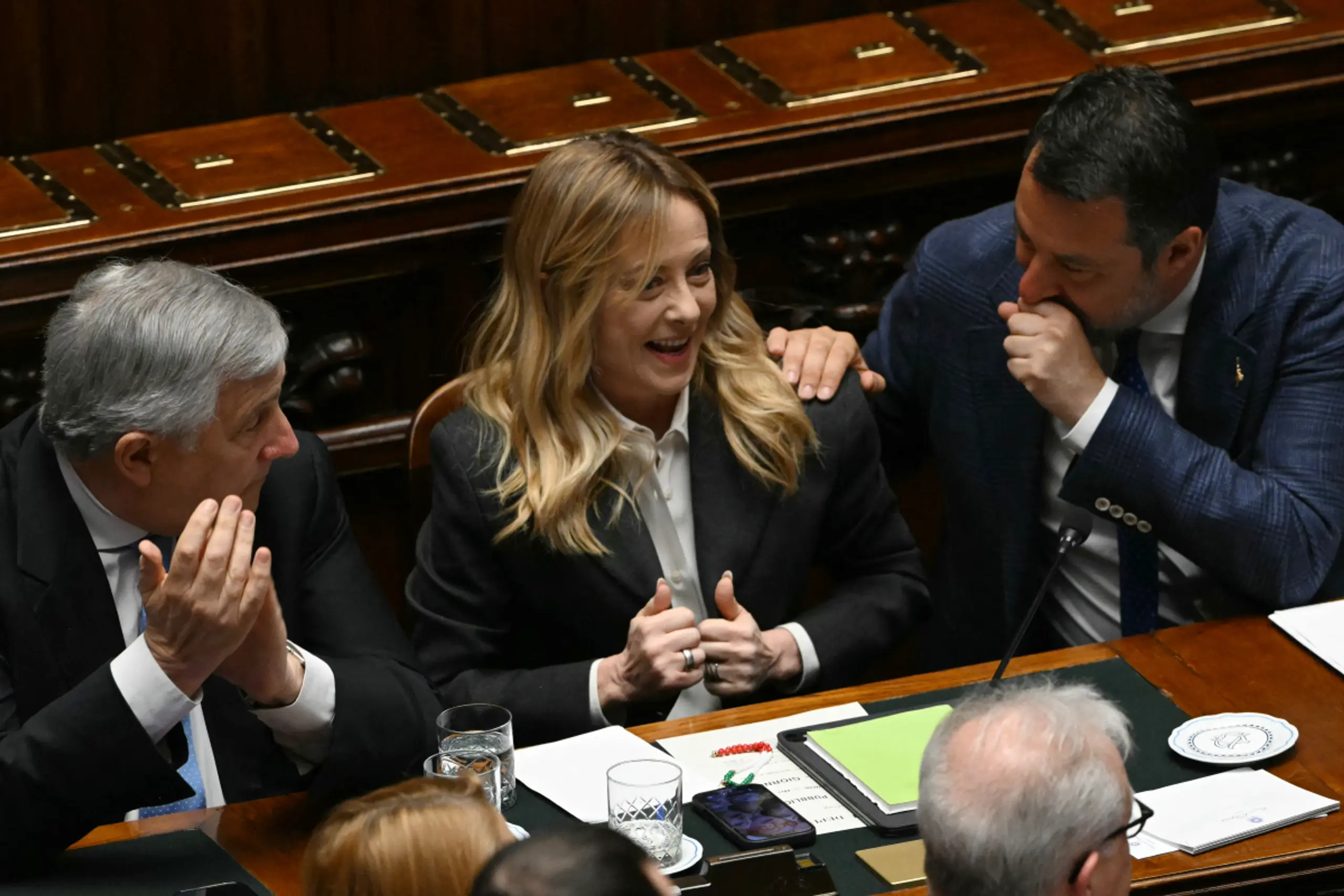Die italienischen Regierungsspitzen können sich feiern