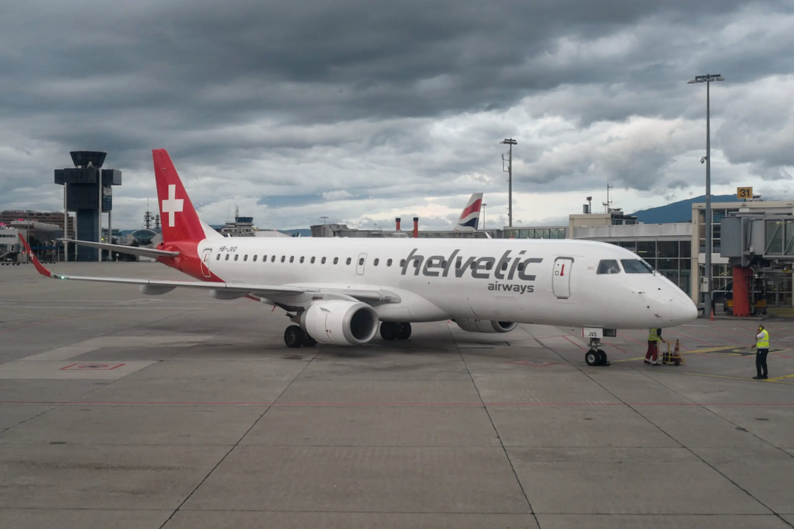 Helvetic wird weitere drei bis fünf Jahre für Swiss fliegen