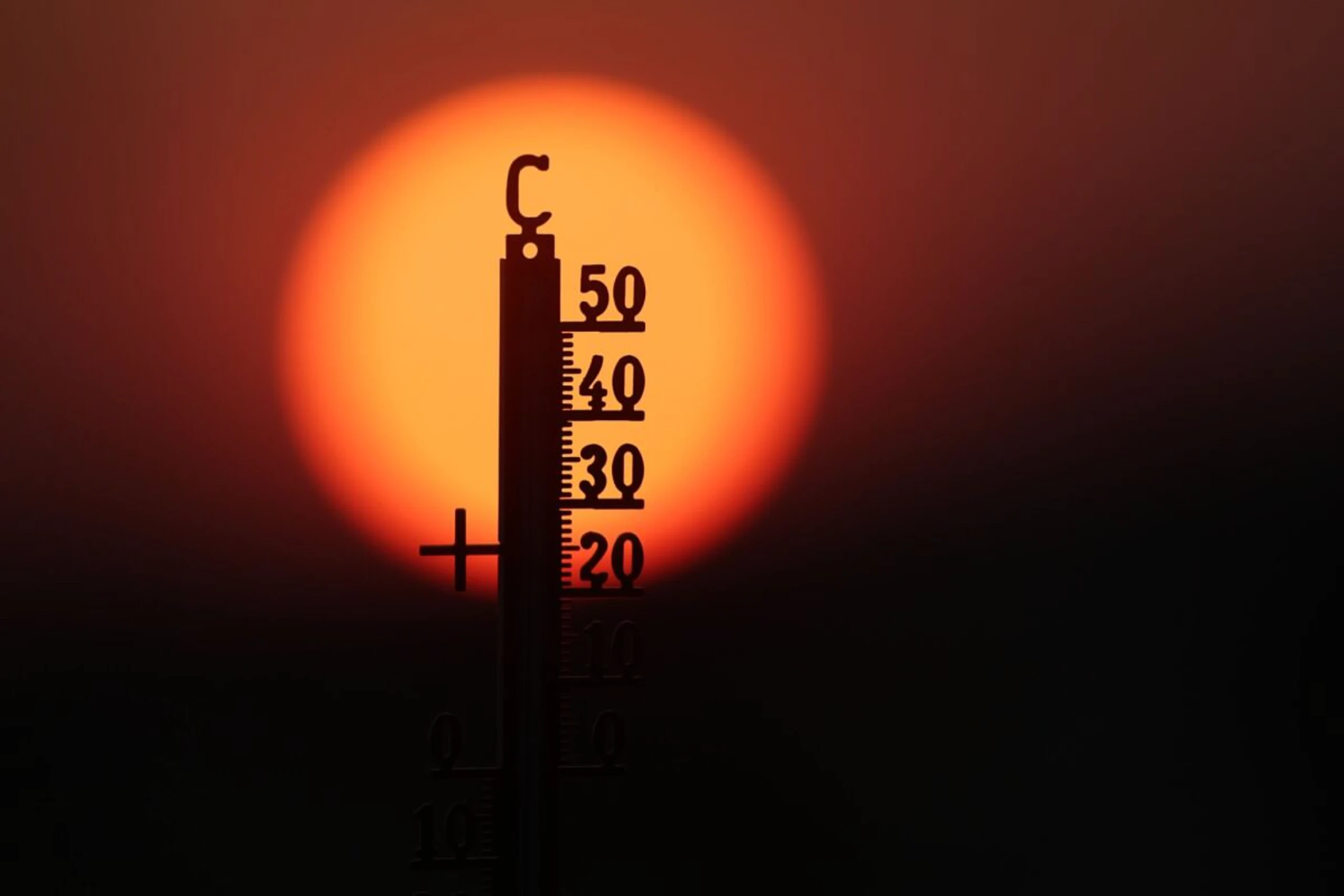 ++ ARCHIVBILD ++ Der Sommer 2026 war ein heißer