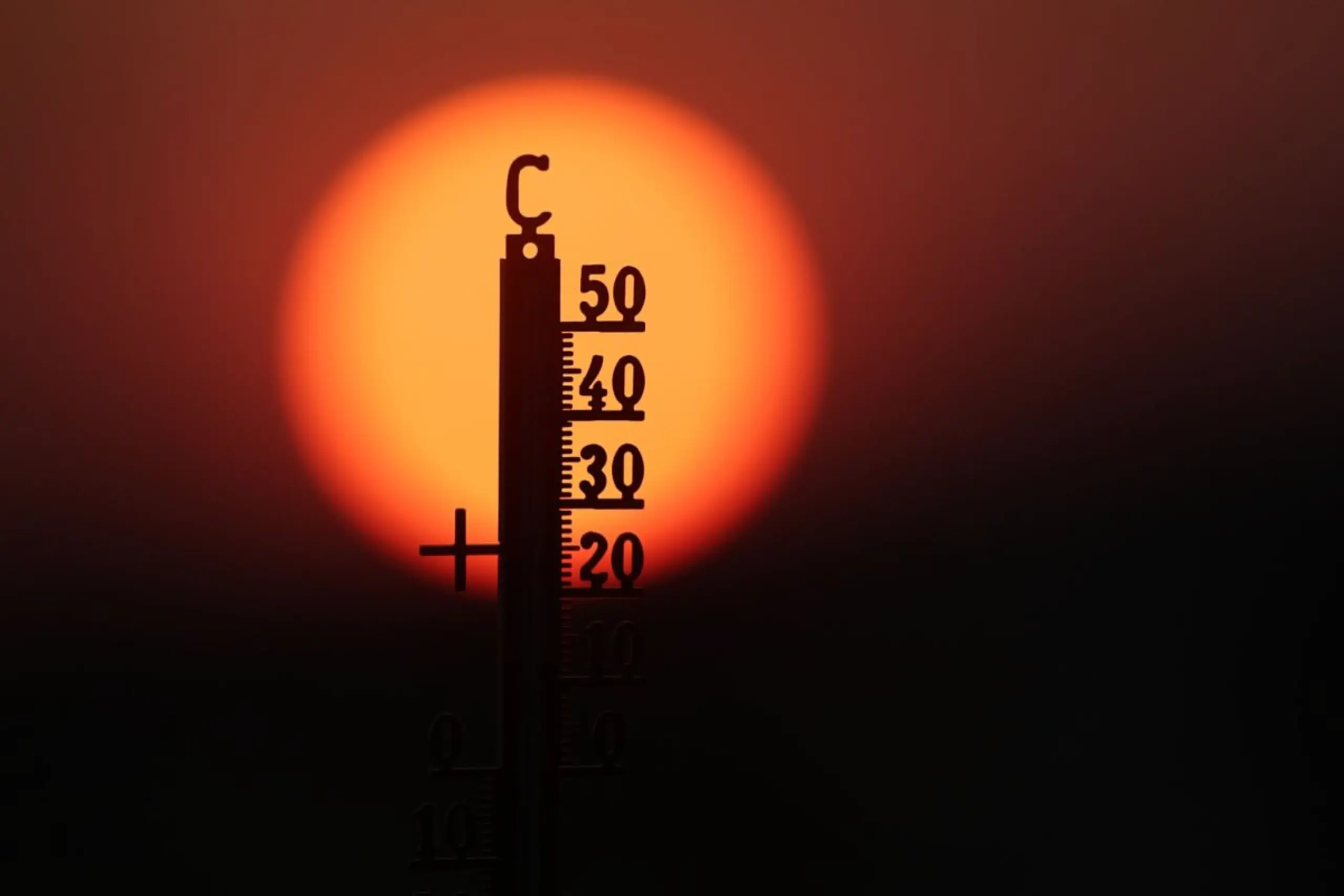 ++ ARCHIVBILD ++ Der Sommer 2026 war ein heißer
