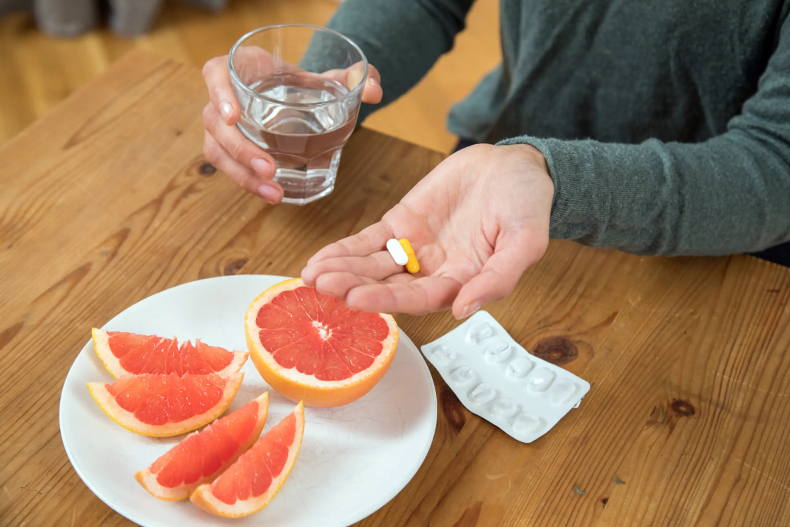 Medikamente einnimmt, sollte davor keine Grapefruits essen
