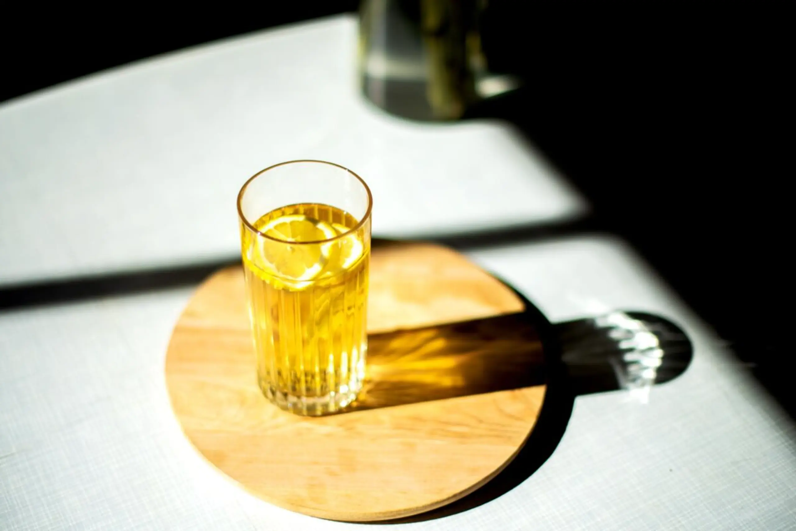 ++ ARCHIVBILD ++ In einem Glas Energydrink stecken rund 80 Milligramm Koffein
