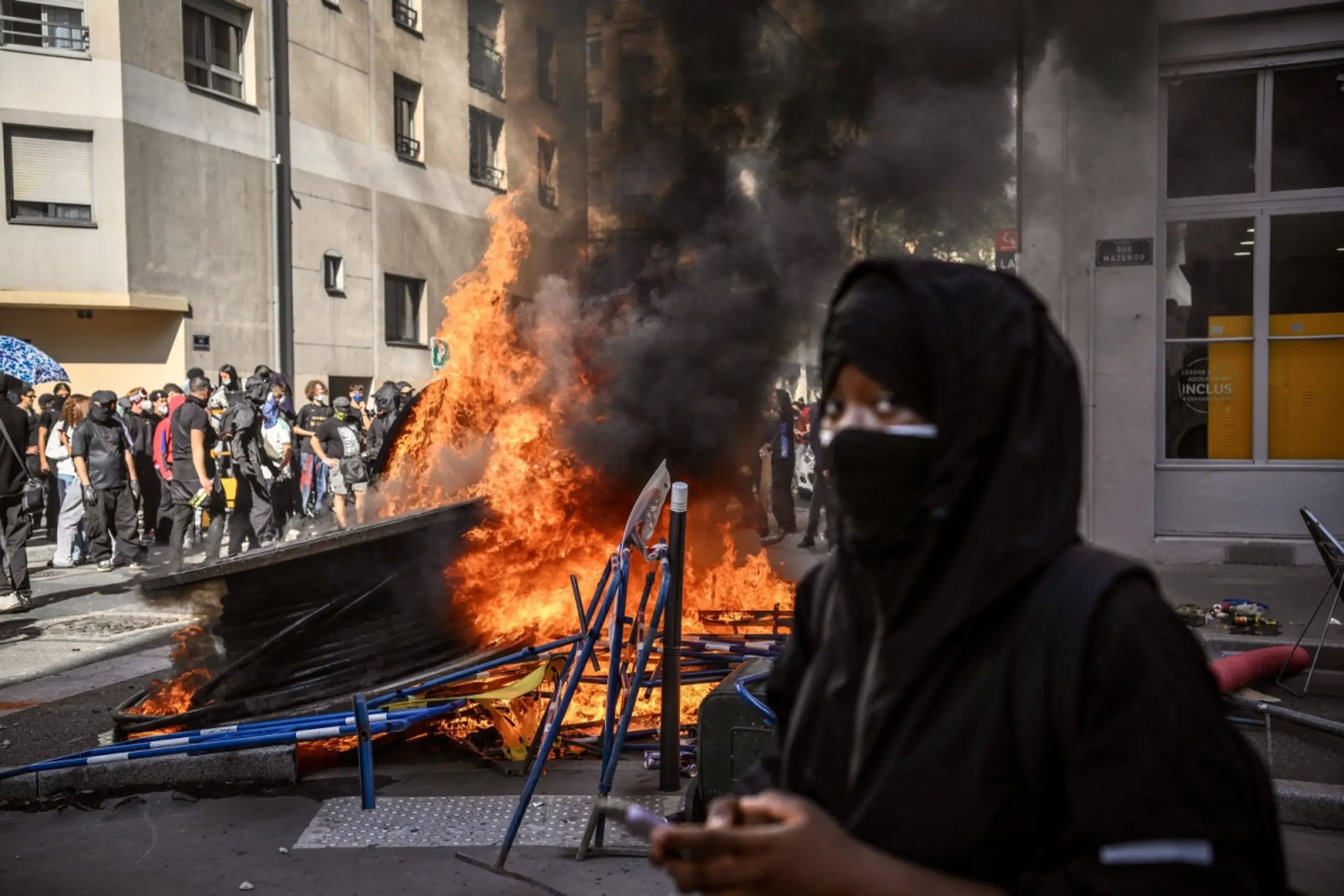 Die Schülerproteste in Frankreich arten immer mehr in Gewalt aus