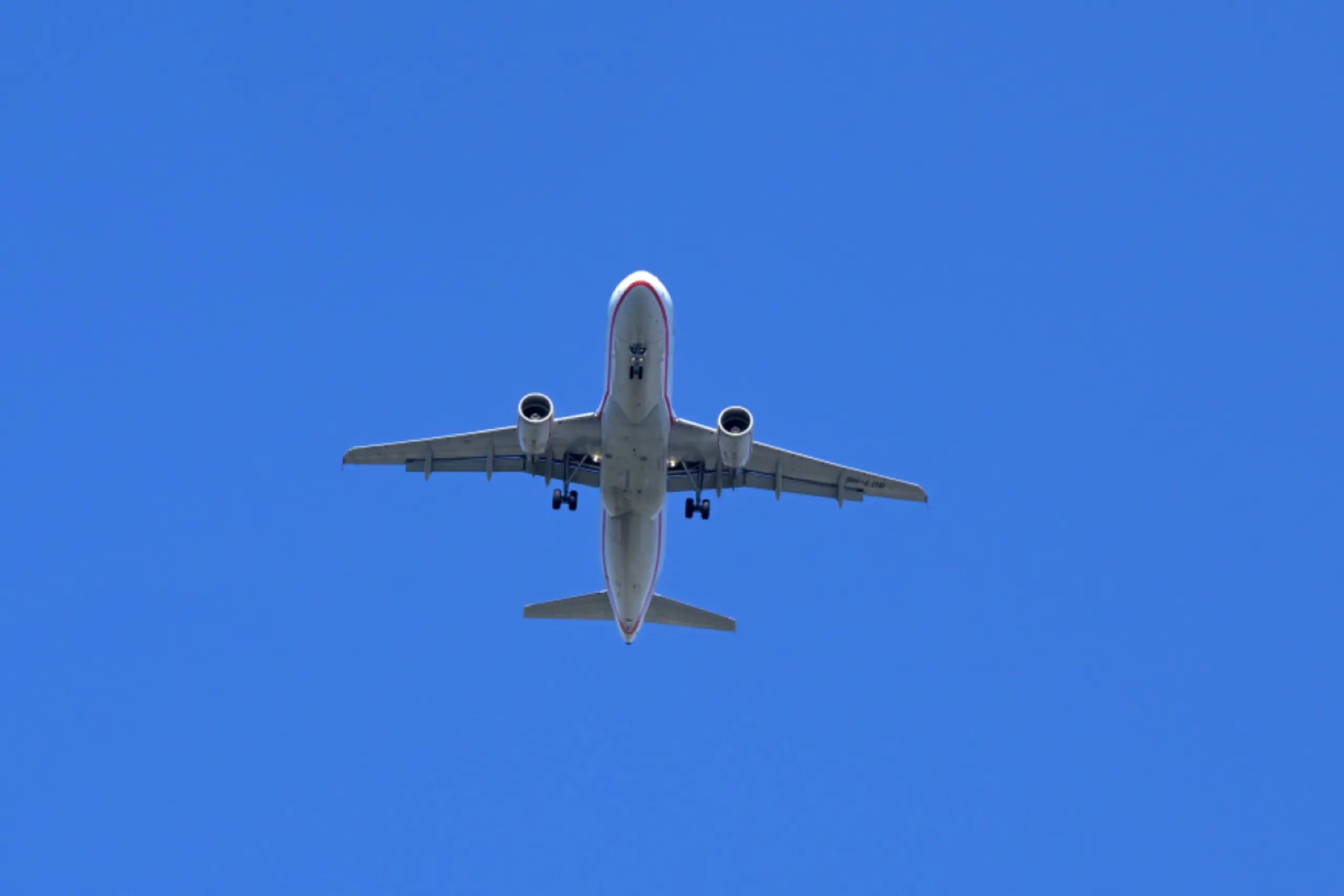 Gestrichene Flugverbindungen drückten Passagierzahlen