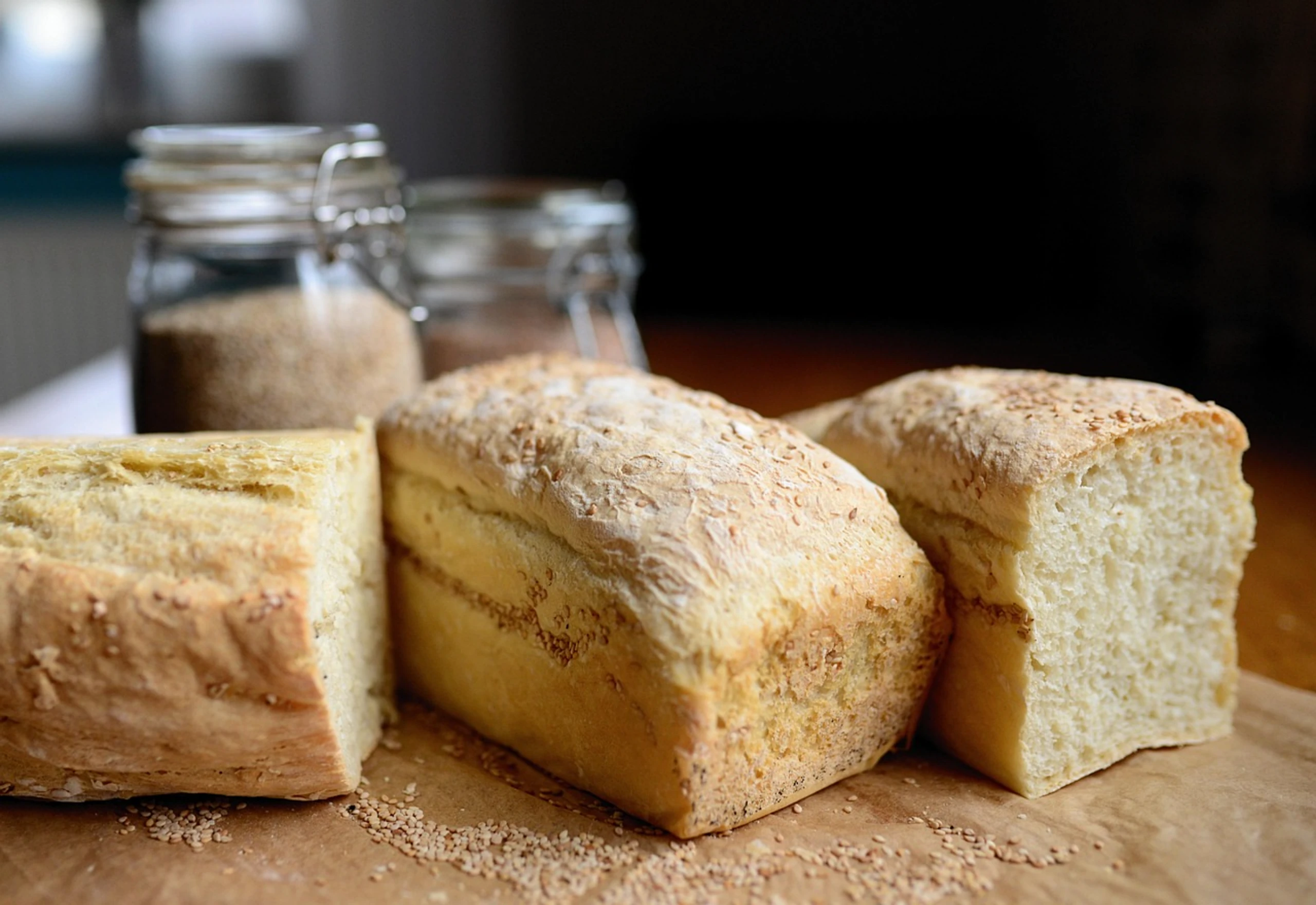 Frisch gebackener Laib Weißbrot