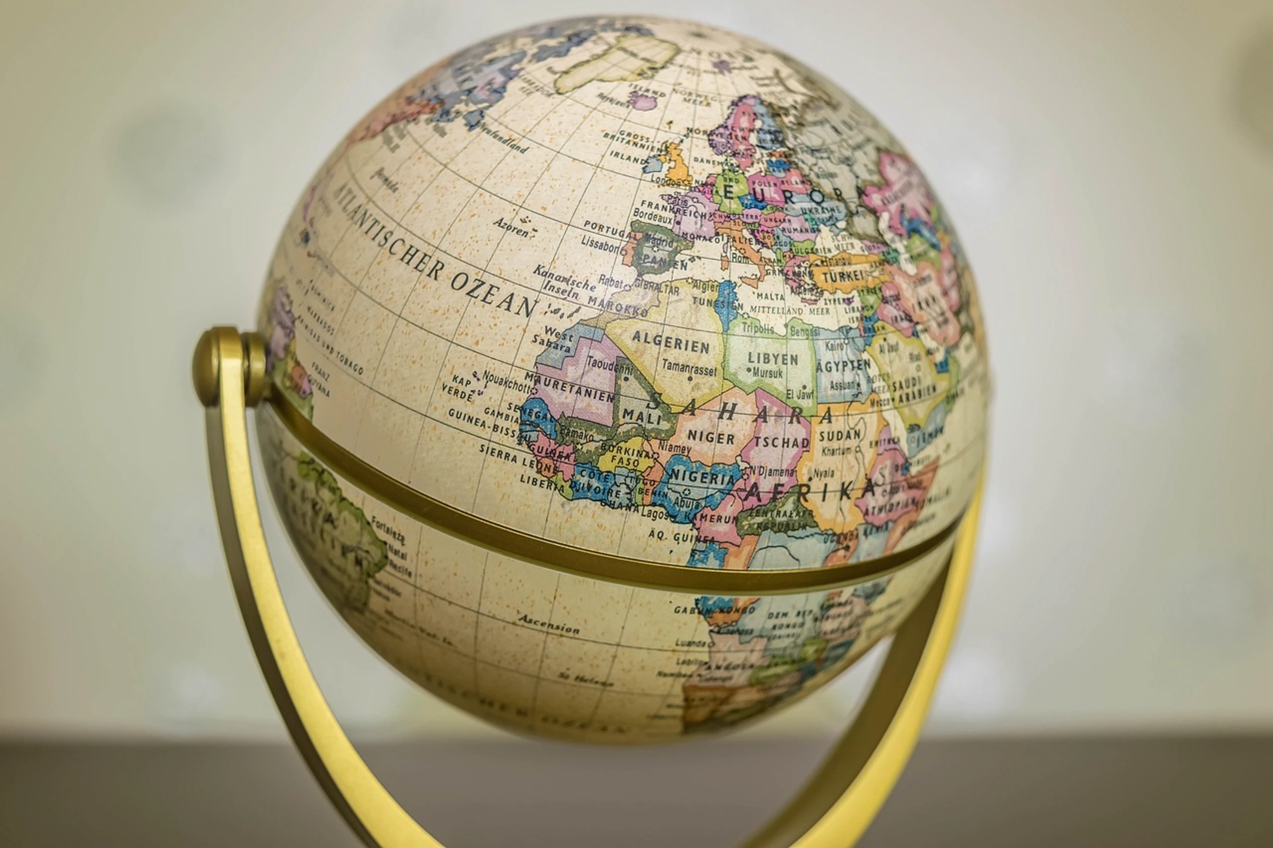 Vintage-Globus mit Afrika und Europa