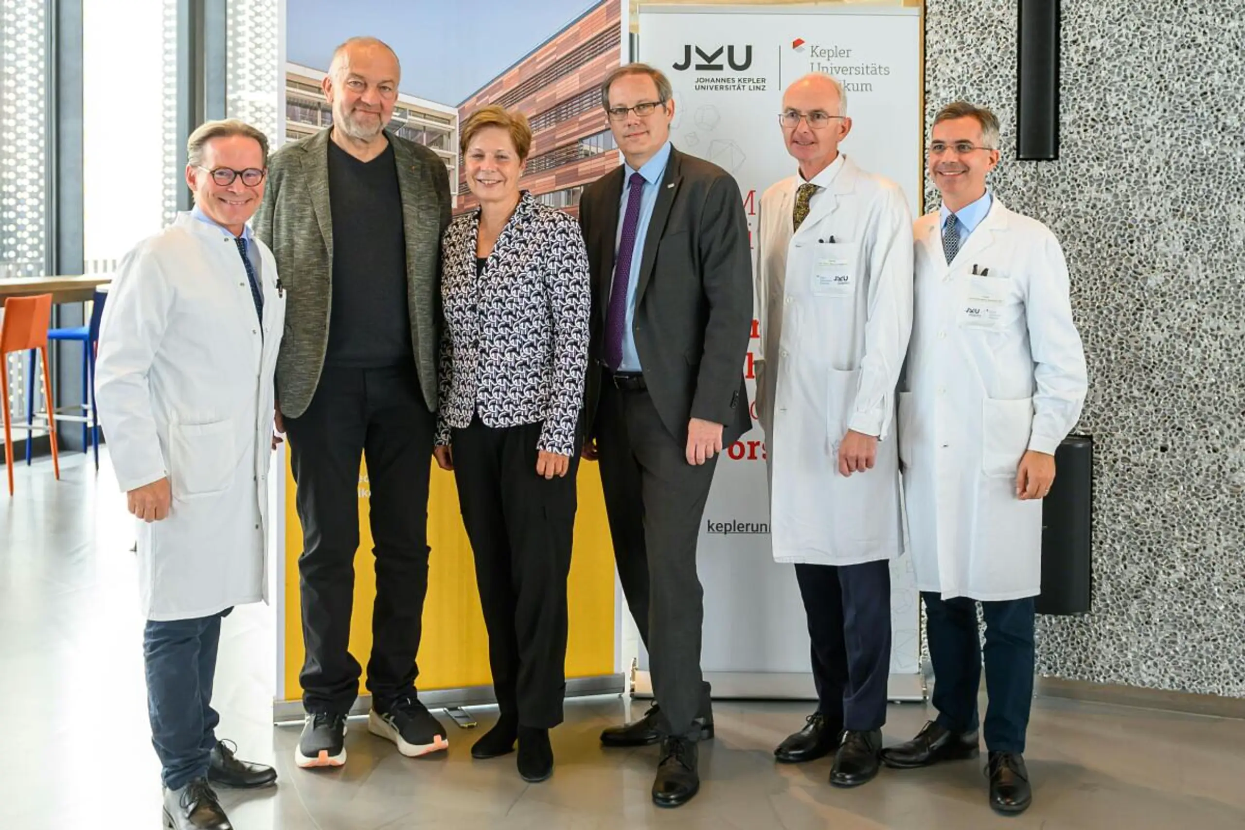 V.li.: Andreas Gruber, Meinhard Lukas, Elgin Drda, Stefan Koch, Bernd Lamprecht, Wolfram Hötzenecker