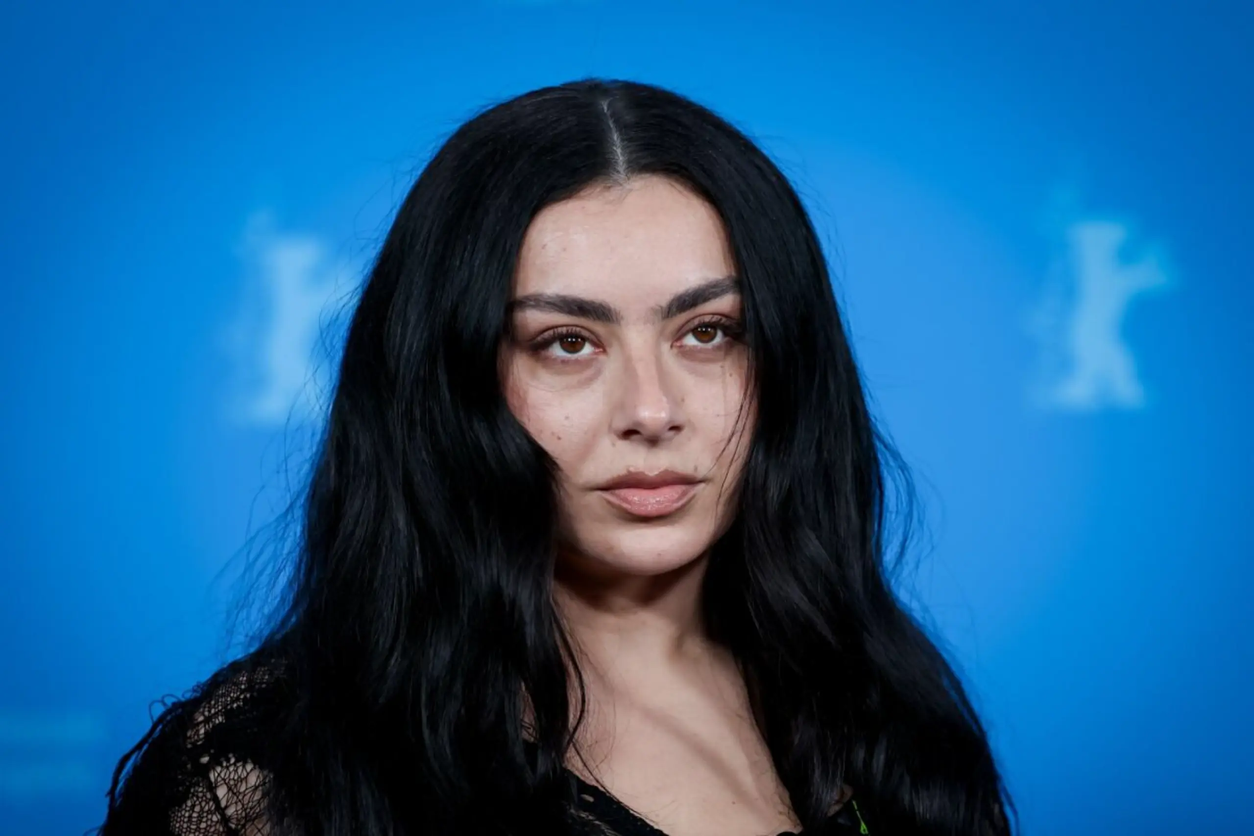 ++ ARCHIVBILD ++ Charli XCX tut es "so leid": Show abgesagt