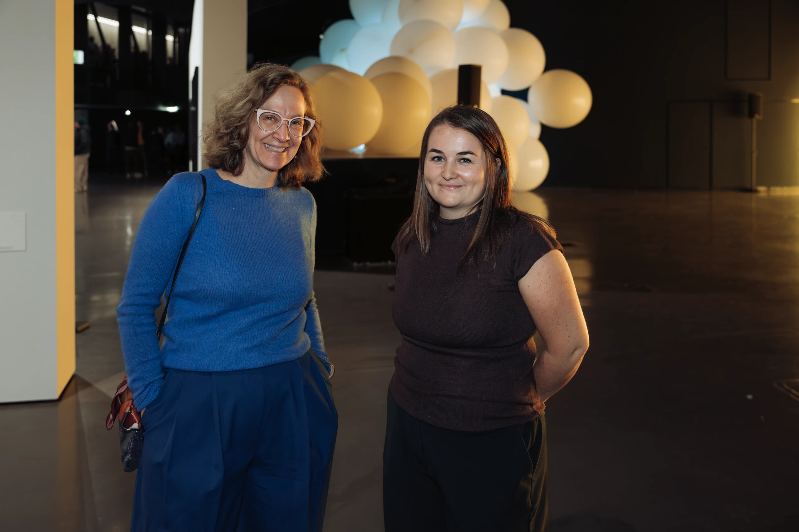 Eröffnung "Falling up" im Kunsthaus Graz – Bild 81 von 94