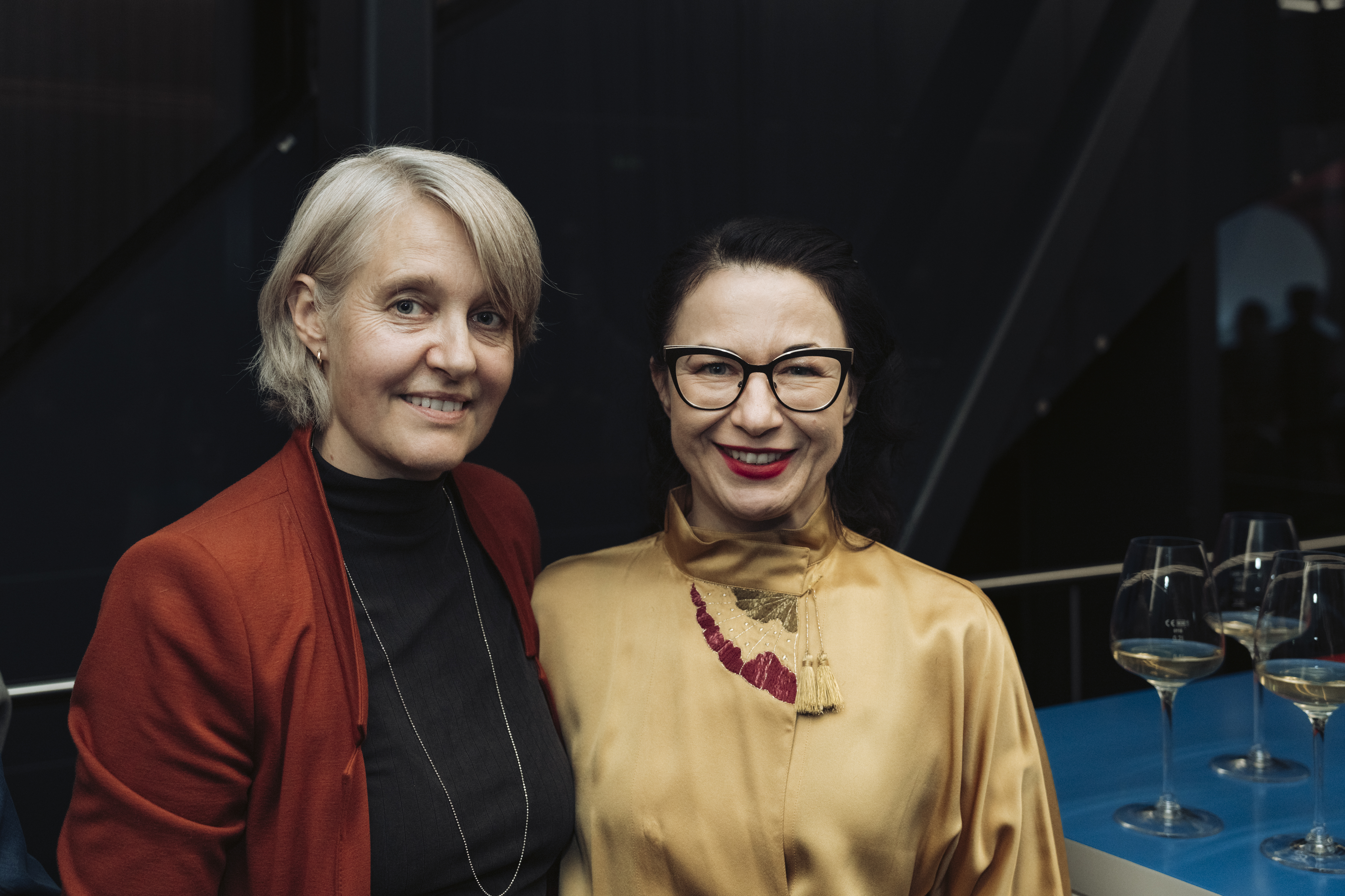 Eröffnung "Falling up" im Kunsthaus Graz – Bild 74 von 94