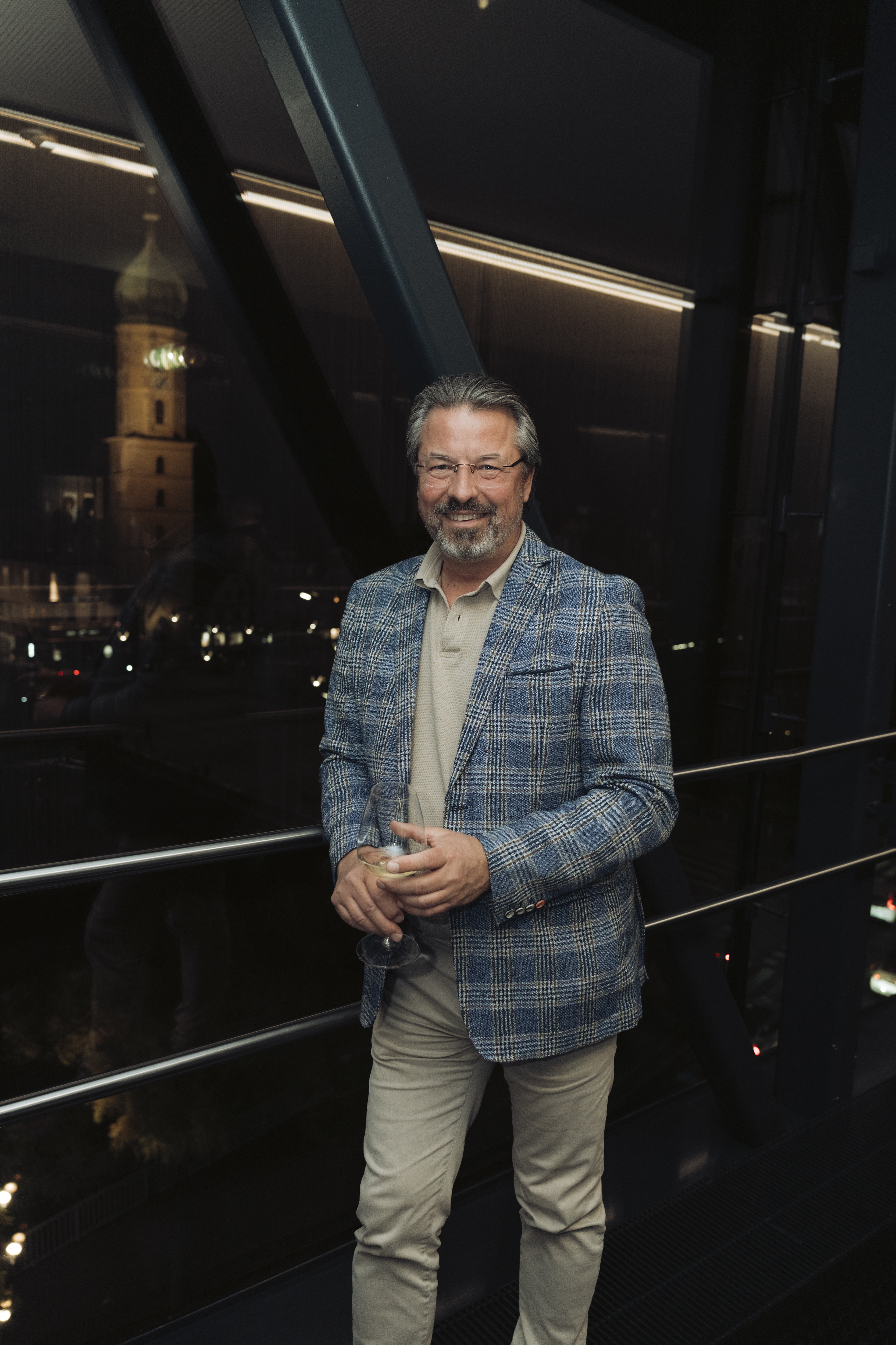 Eröffnung "Falling up" im Kunsthaus Graz – Bild 67 von 94