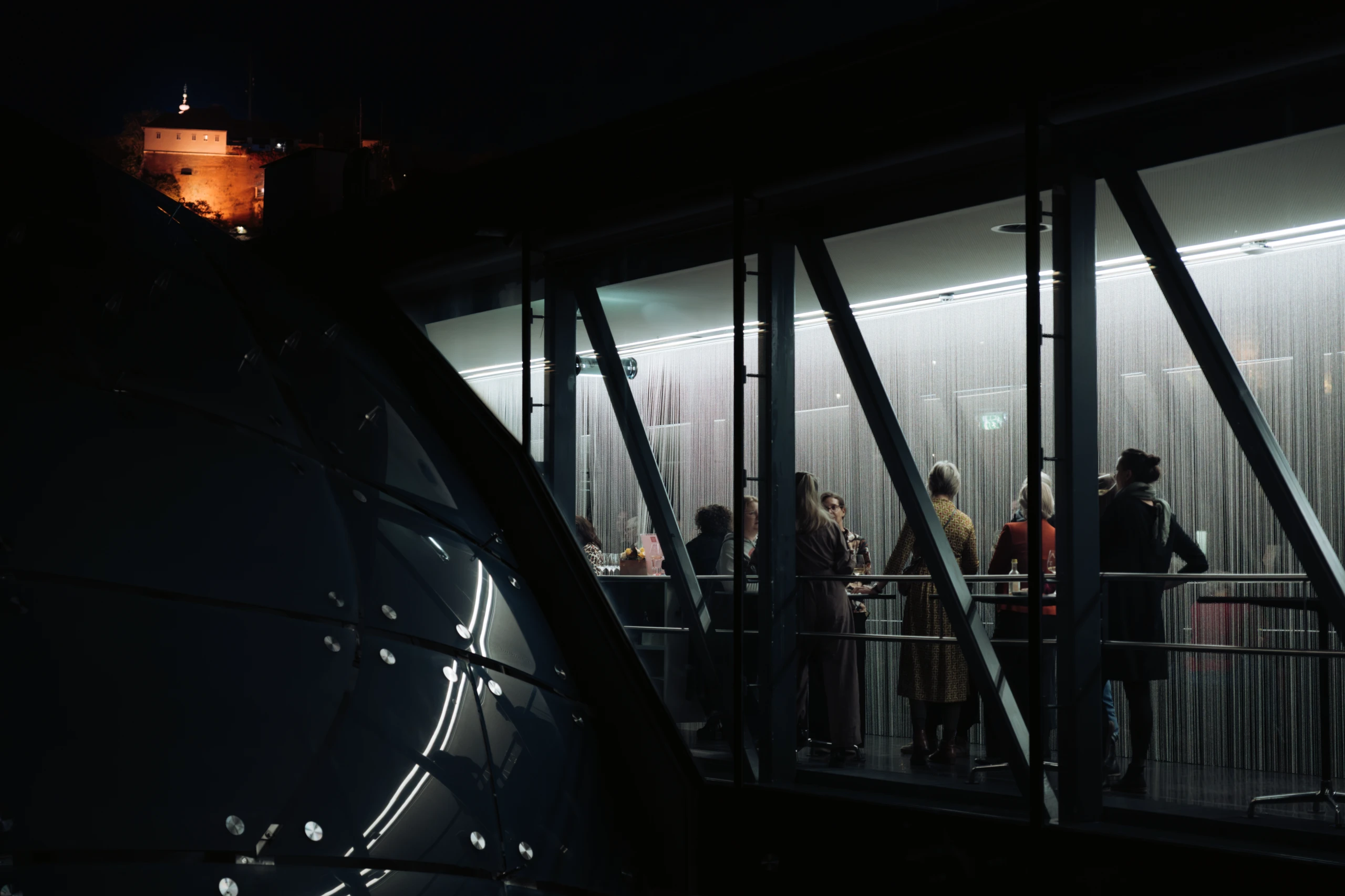 Eröffnung "Falling up" im Kunsthaus Graz – Bild 62 von 94