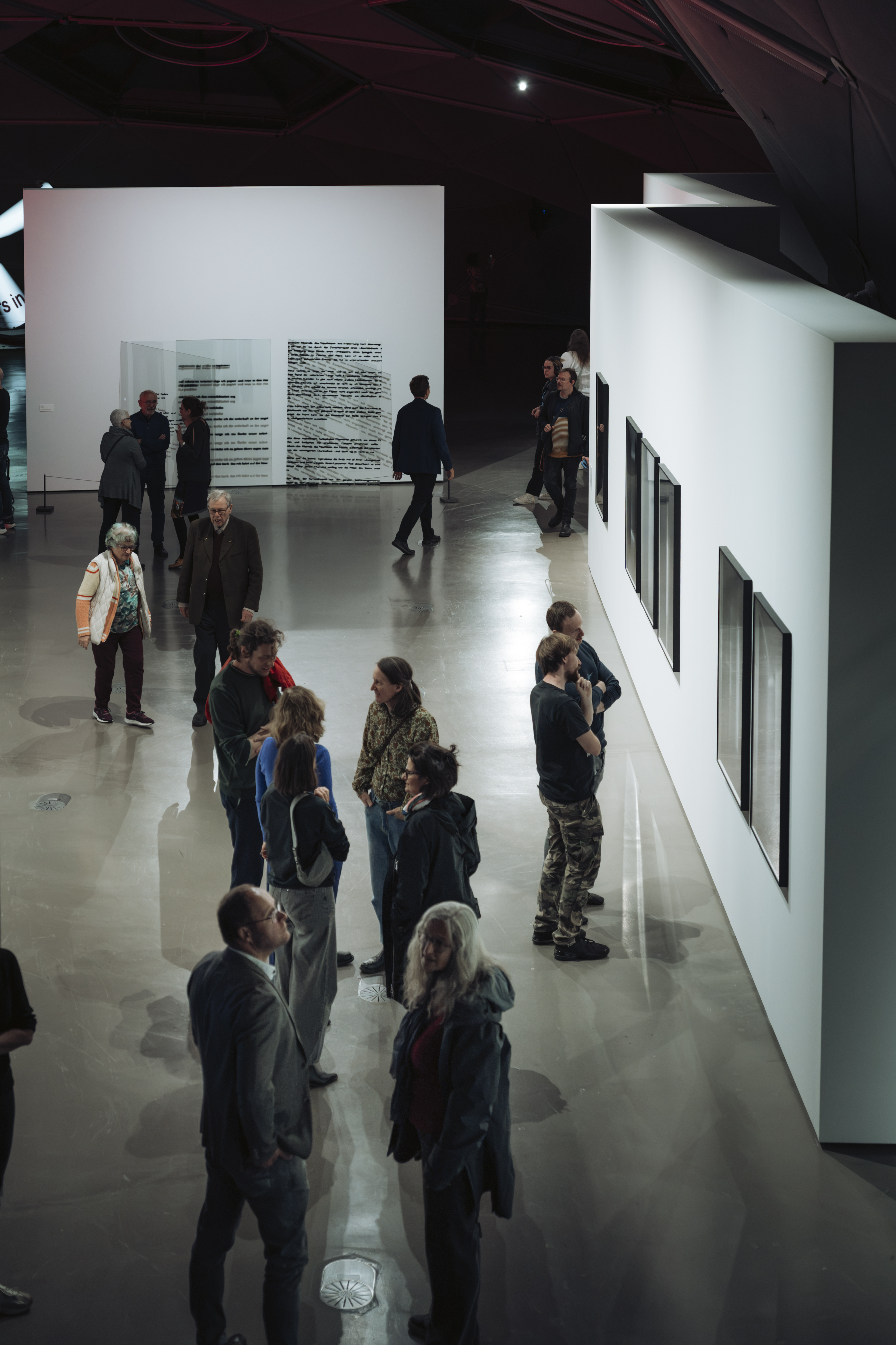 Eröffnung "Falling up" im Kunsthaus Graz – Bild 56 von 94