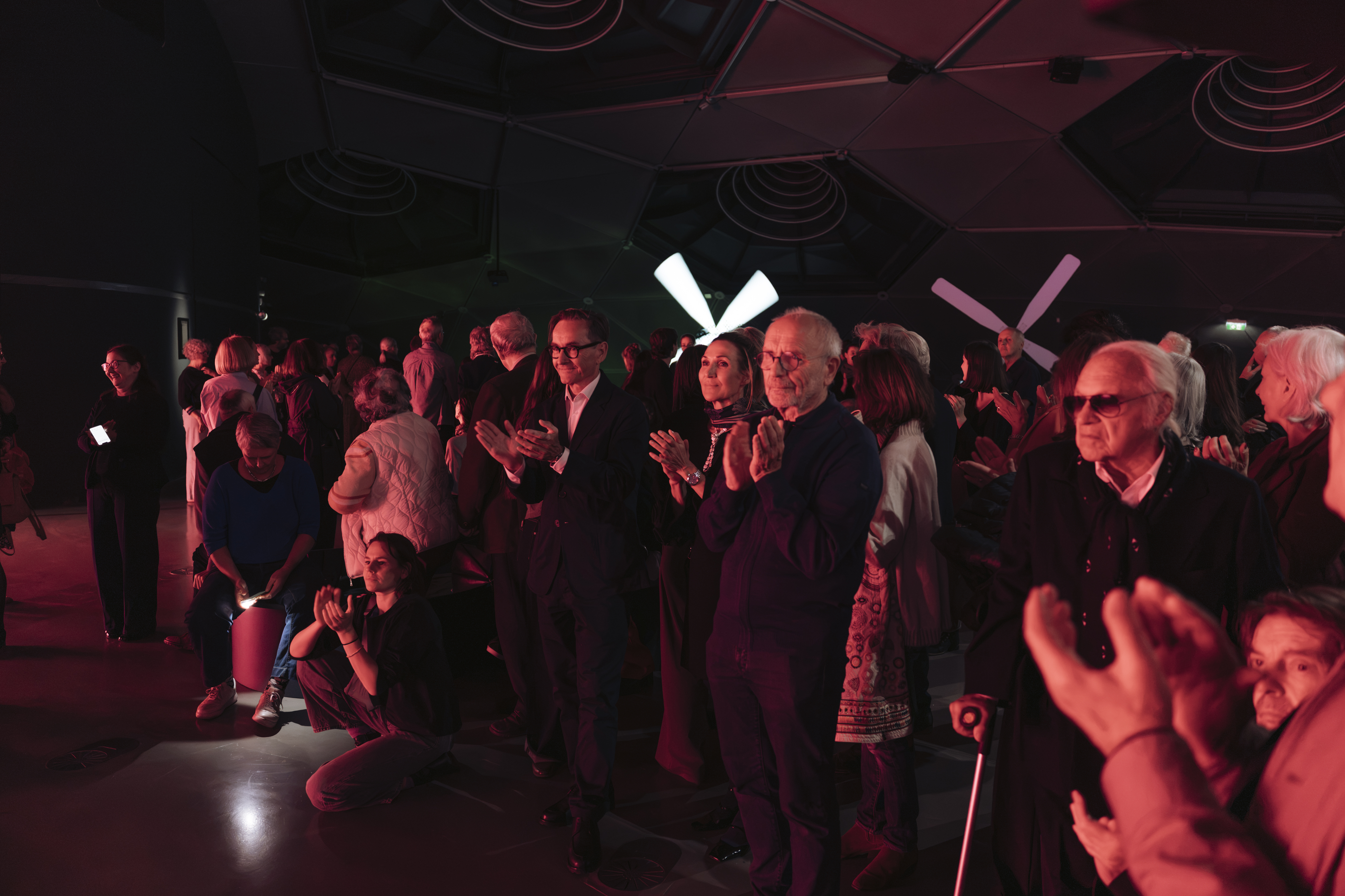 Eröffnung "Falling up" im Kunsthaus Graz – Bild 33 von 94