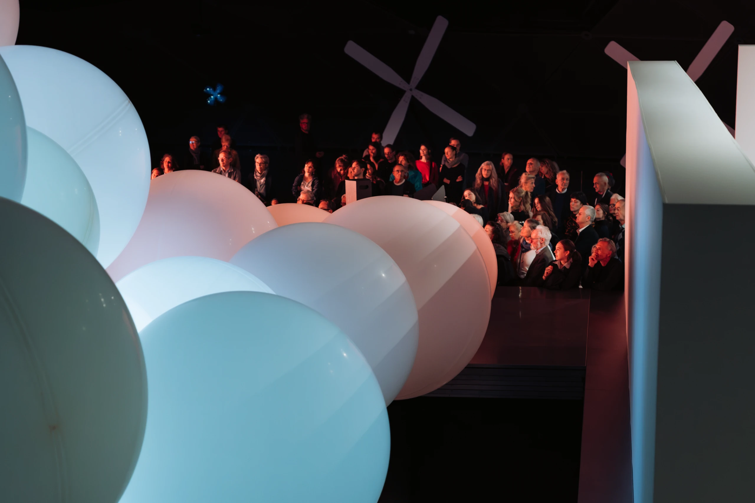Eröffnung "Falling up" im Kunsthaus Graz – Bild 31 von 94