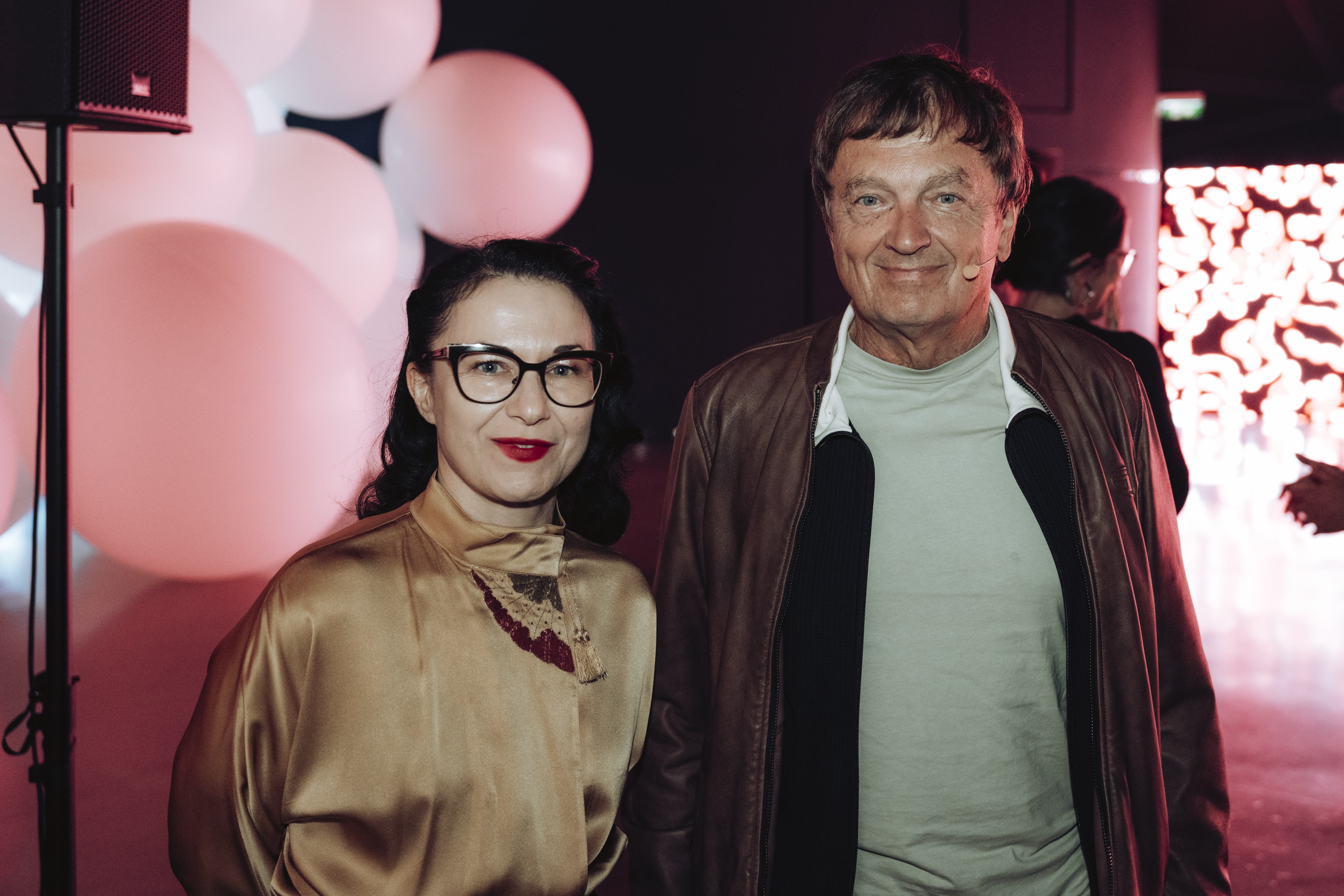 Eröffnung "Falling up" im Kunsthaus Graz – Bild 13 von 94