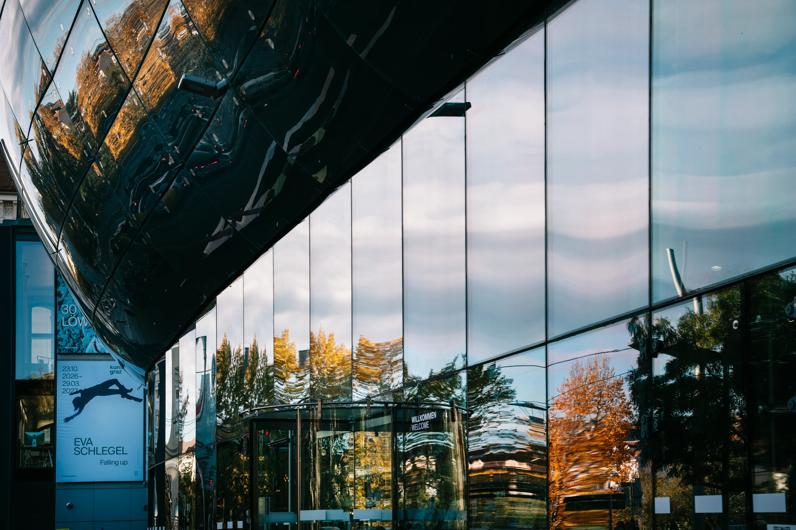 Eröffnung "Falling up" im Kunsthaus Graz – Bild 4 von 94