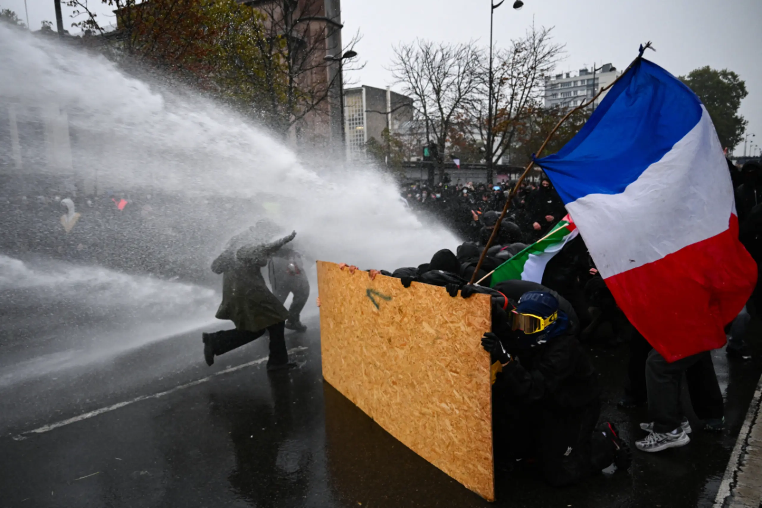 In Frankreich gab es am Samstag fast 1.000 Festnahmen