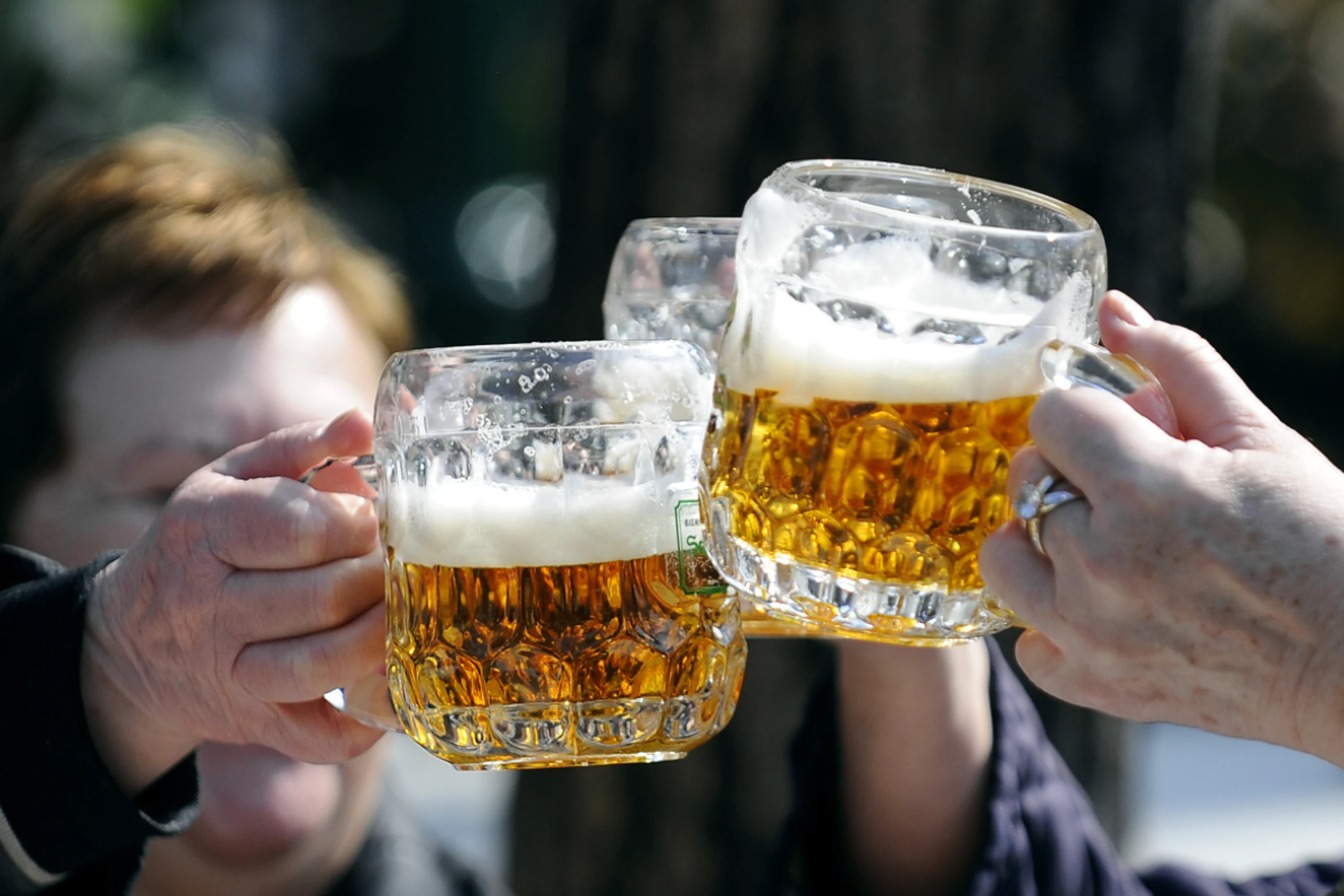 Preiserhöhung für Gastronomiebetriebe und Handelsketten ab Dezember