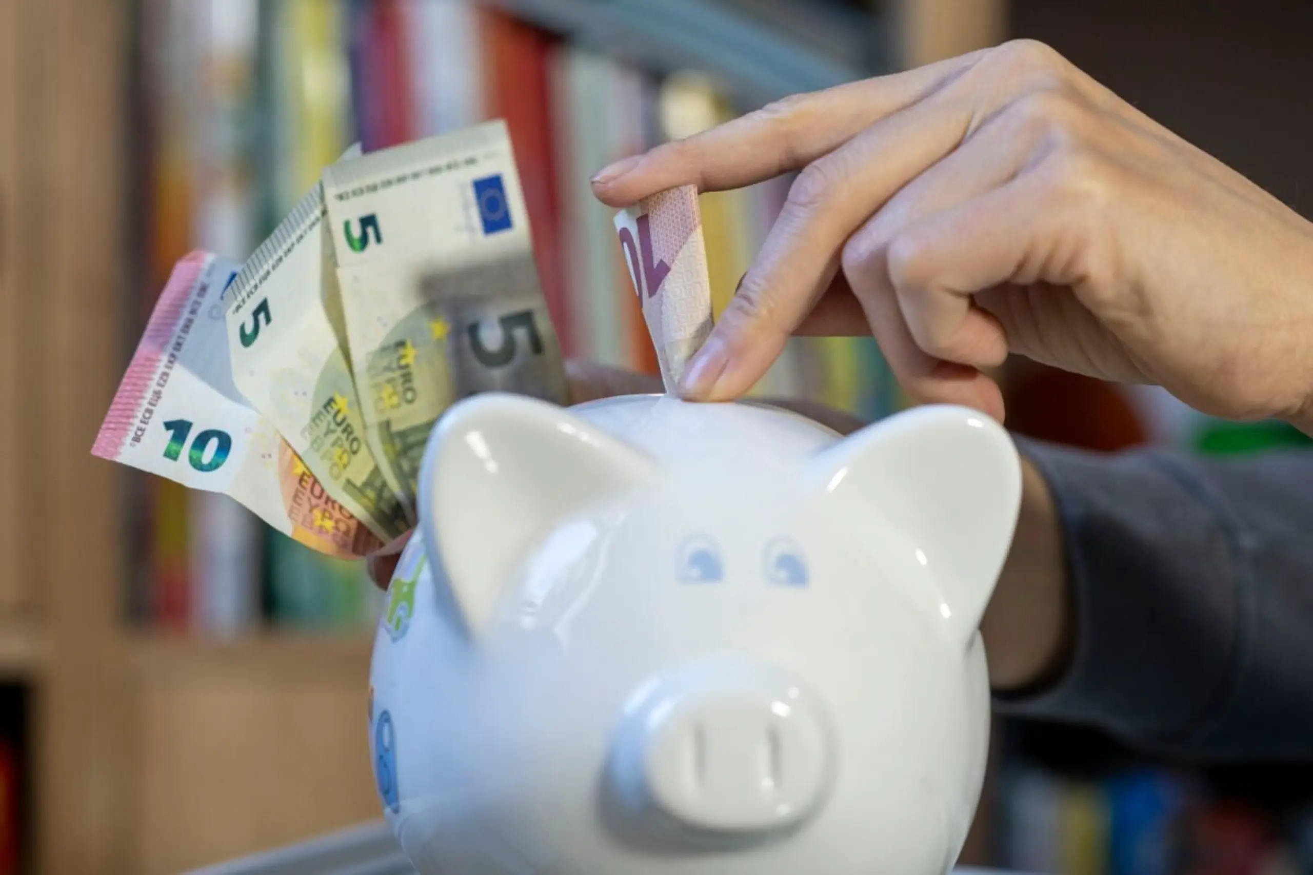 Das Sparschwein ist in Österreich immer noch beliebt
