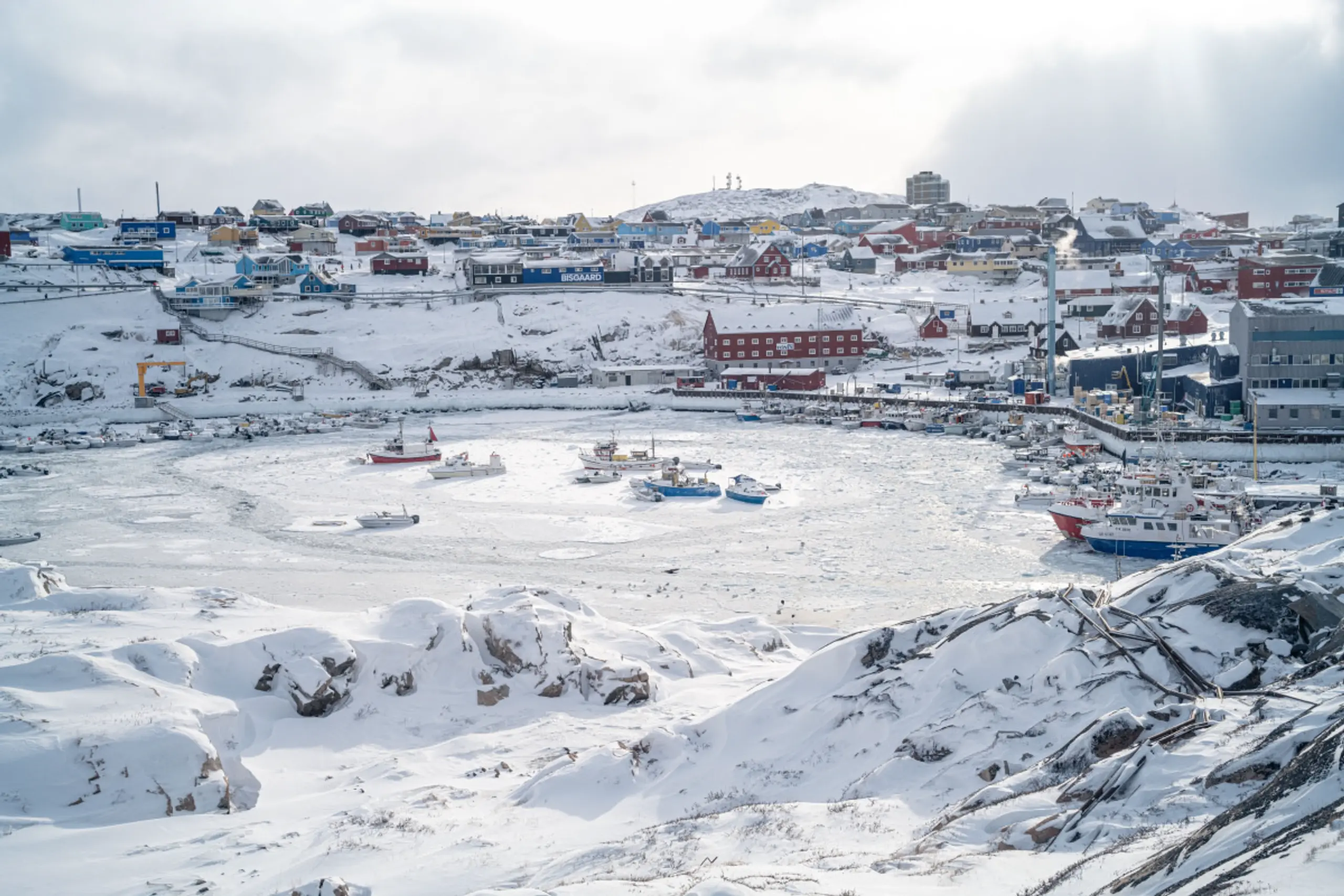 Blick auf Ilulissat im Eis heuer im März